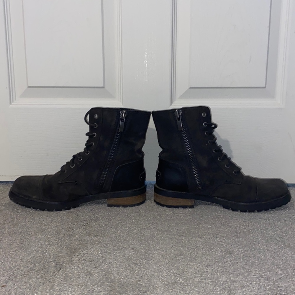 UGG motoboots